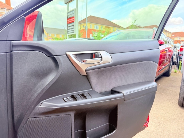 Used Lexus CT 2018 for sale - 75657607: Photo 54
