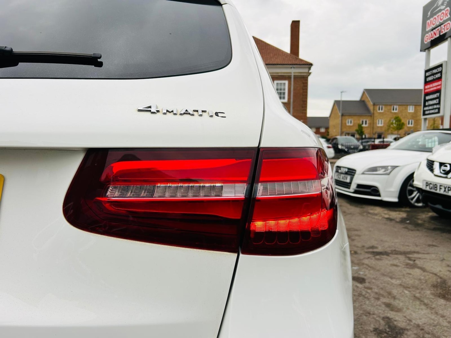 Used Mercedes-Benz GLC 2018 for sale - 76136274: Photo 12