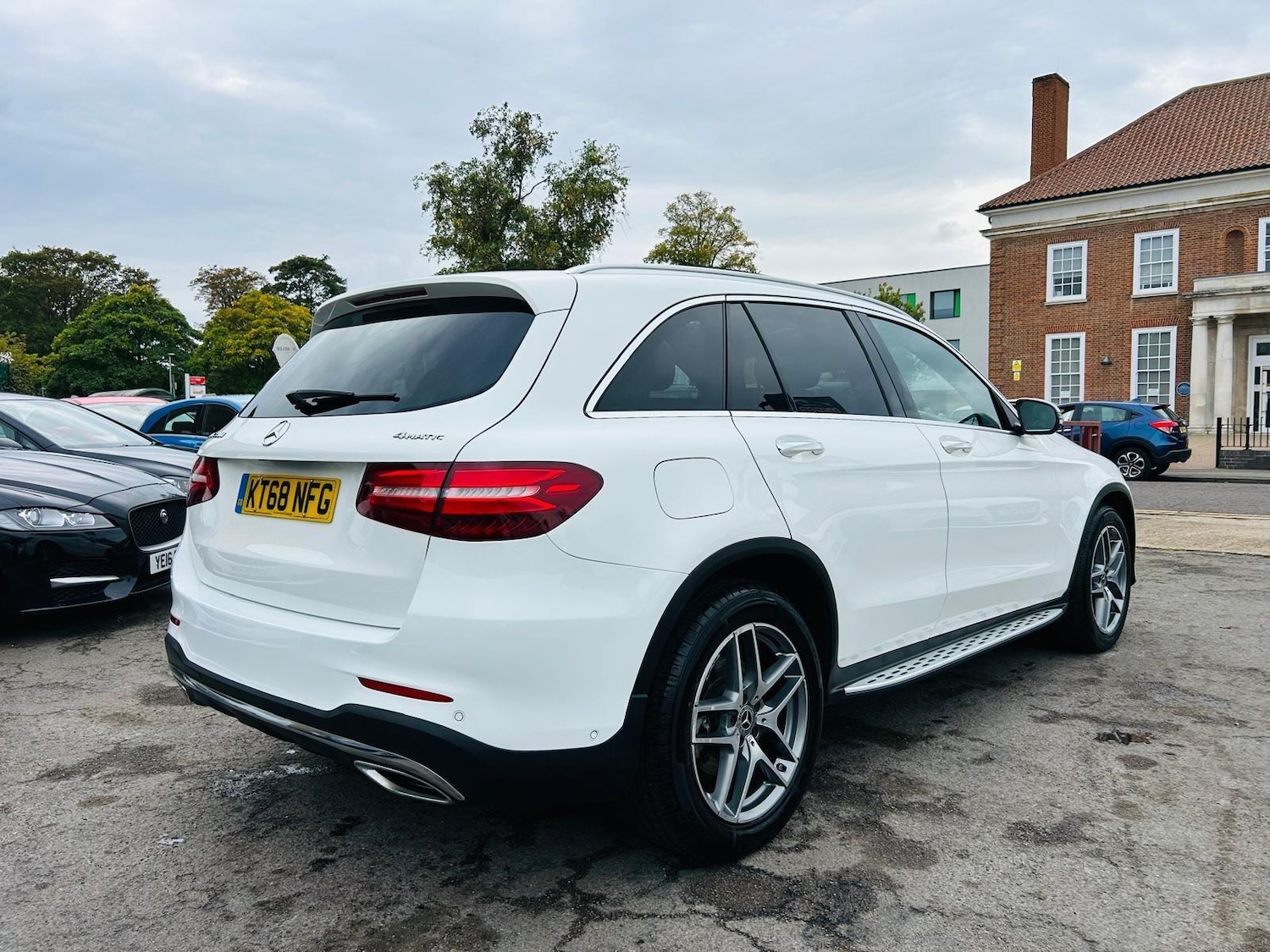 Used Mercedes-Benz GLC 2018 for sale - 76136274: Photo 4
