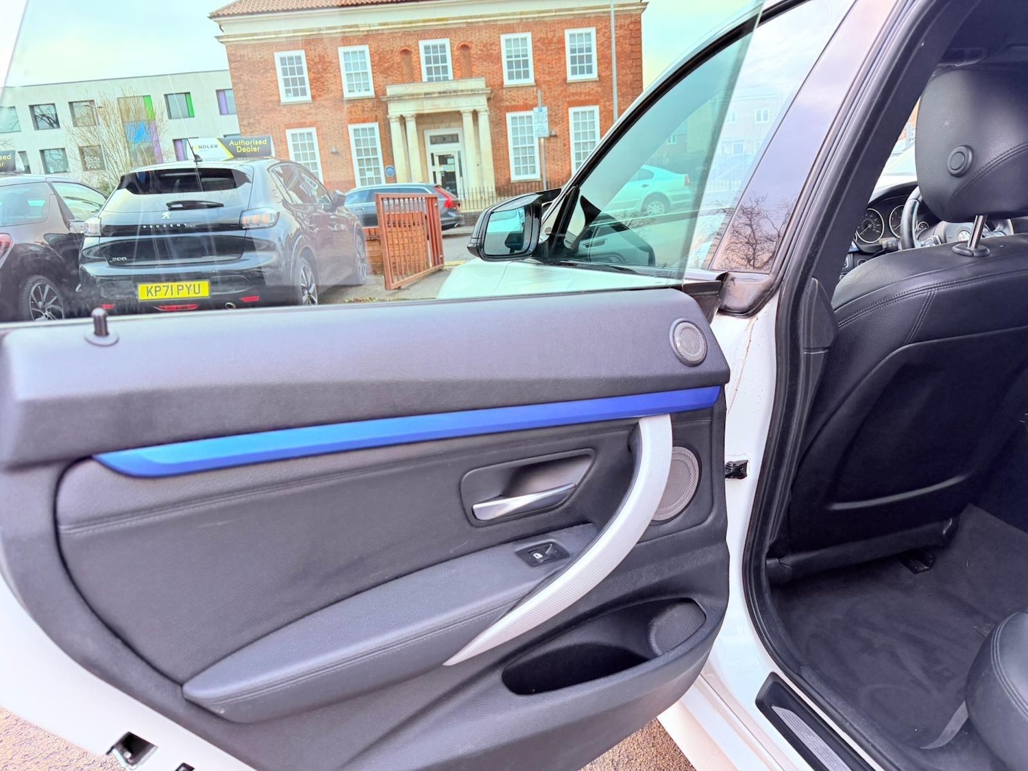 Used BMW 3 Series 2014 for sale - 77163245: Photo 50