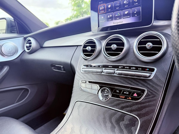 Used Mercedes-Benz C-Class 2018 for sale - 75658948: Photo 47