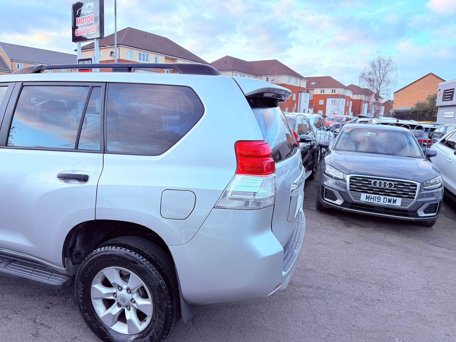 Used Toyota Land Cruiser 2010 for sale - 77710075: Photo 13