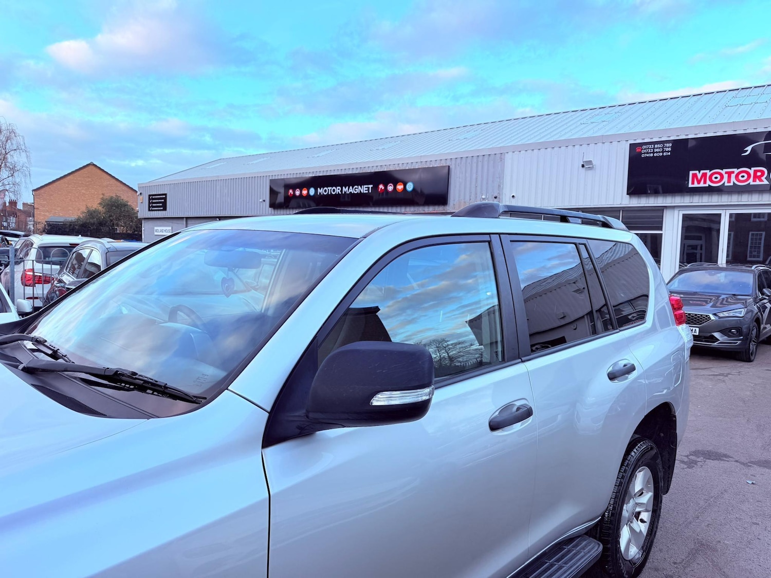 Used Toyota Land Cruiser 2010 for sale - 77710075: Photo 16