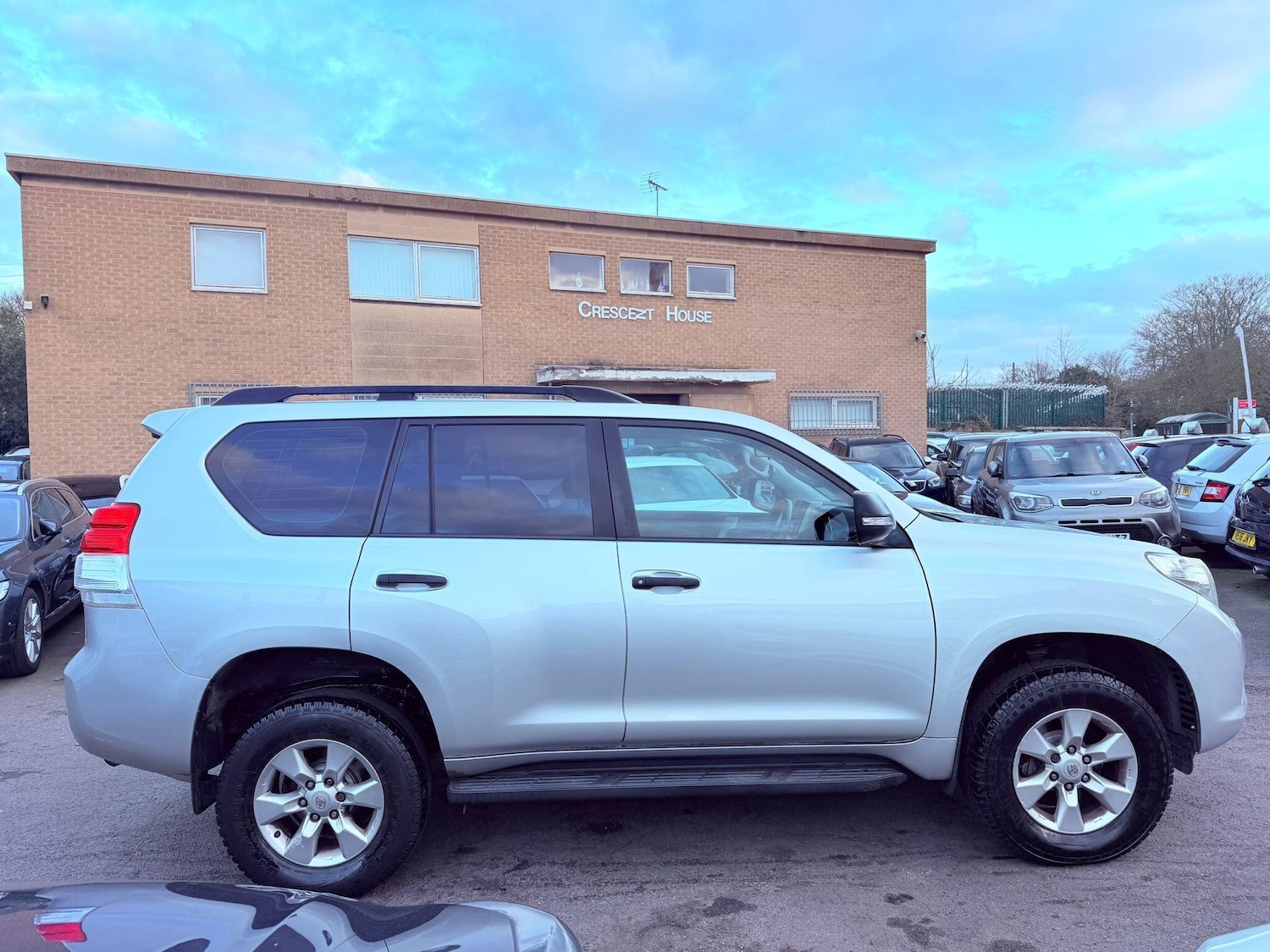 Used Toyota Land Cruiser 2010 for sale - 77710075: Photo 21