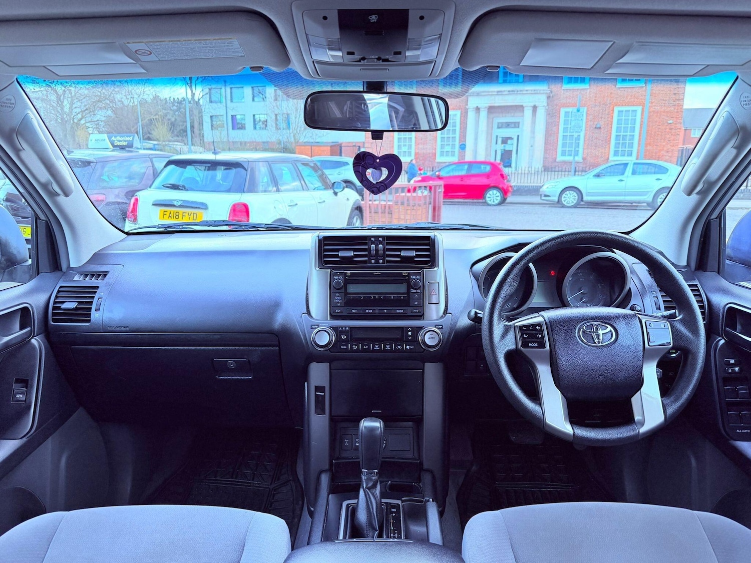 Used Toyota Land Cruiser 2010 for sale - 77710075: Photo 35