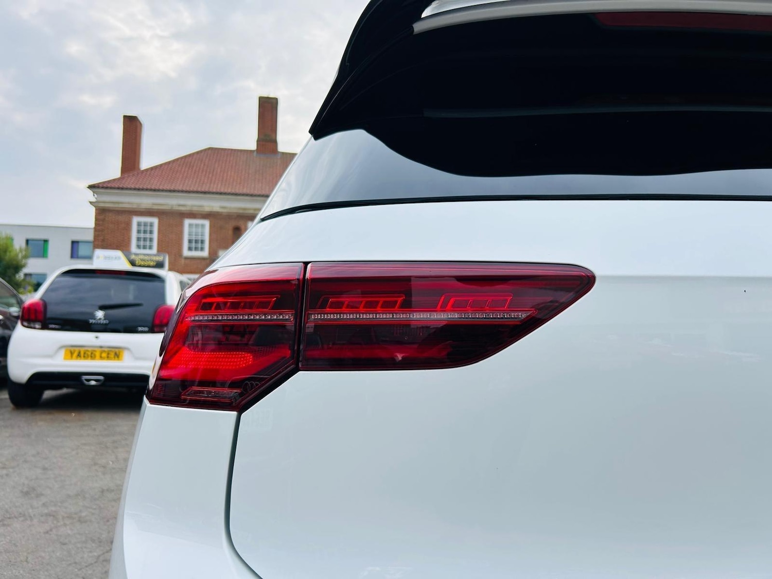 Used Volkswagen Golf 2023 for sale - 77330336: Photo 14