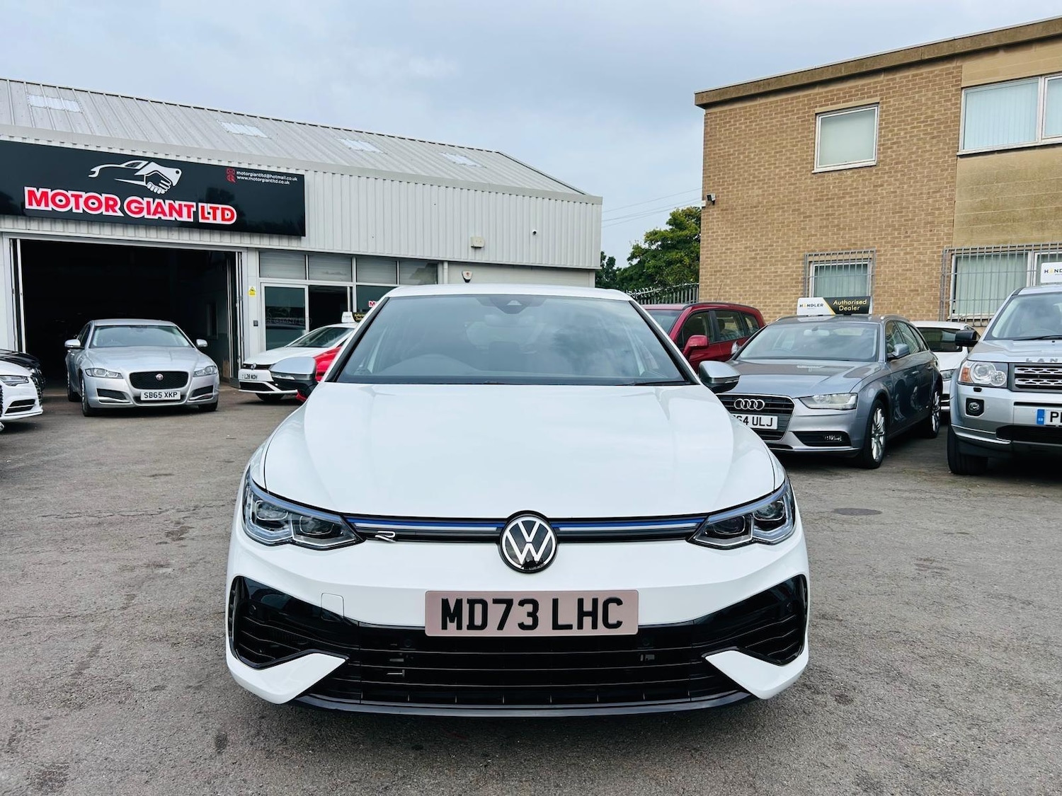 Used Volkswagen Golf 2023 for sale - 77330336: Photo 3