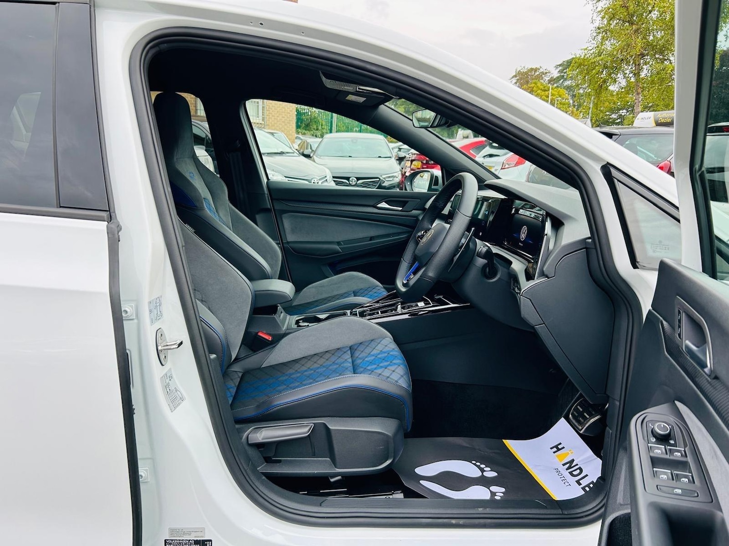 Used Volkswagen Golf 2023 for sale - 77330336: Photo 37