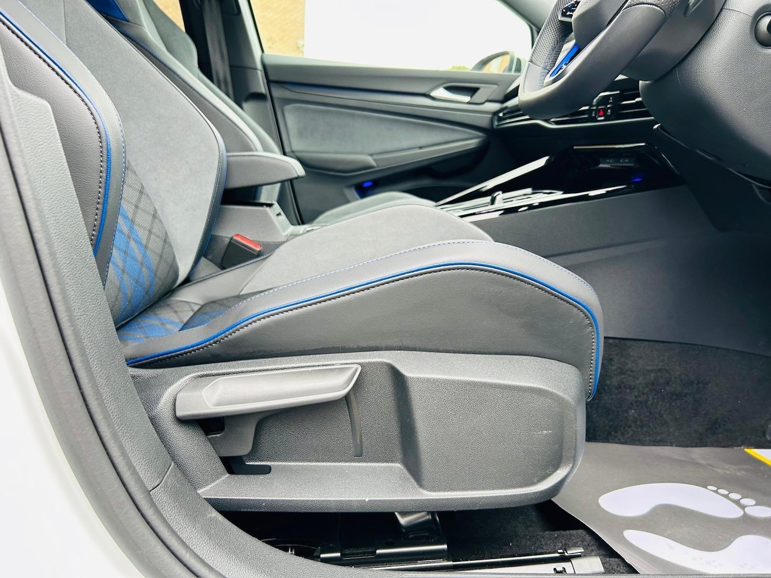 Used Volkswagen Golf 2023 for sale - 77330336: Photo 43