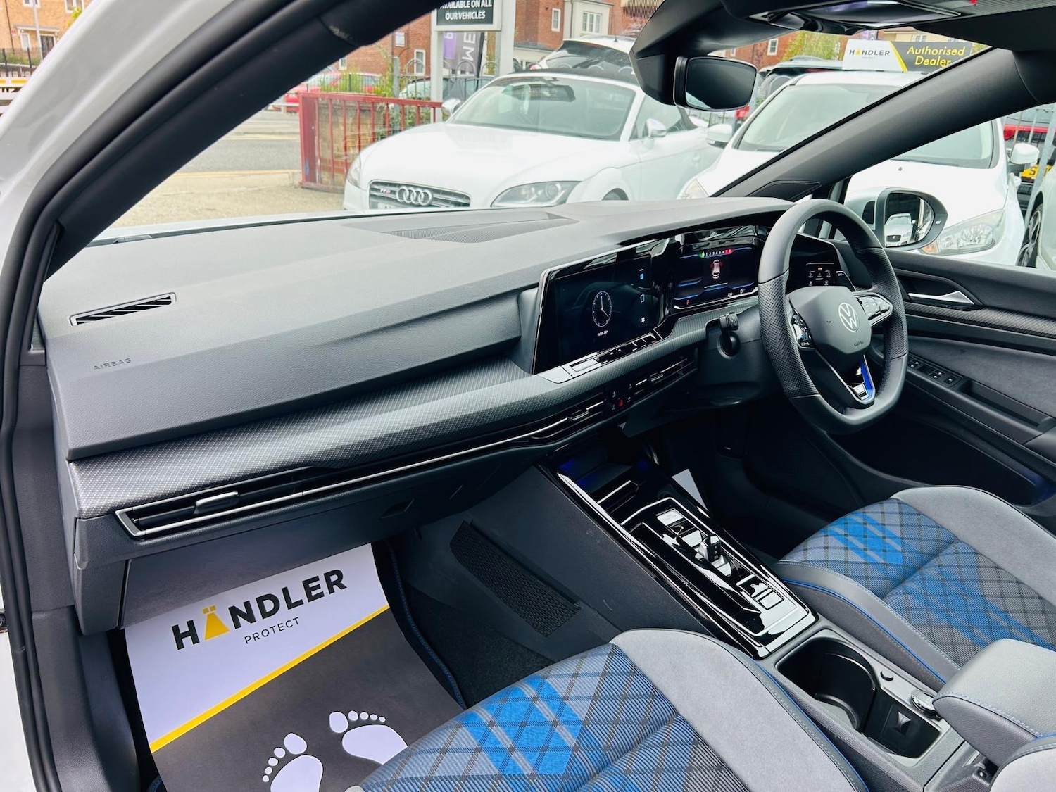 Used Volkswagen Golf 2023 for sale - 77330336: Photo 45