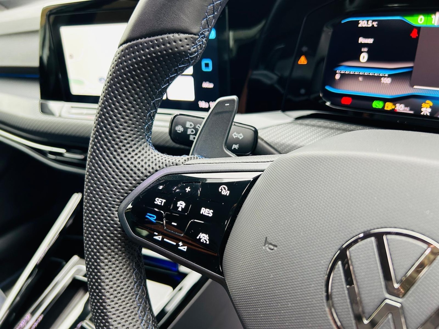 Used Volkswagen Golf 2023 for sale - 77330336: Photo 50