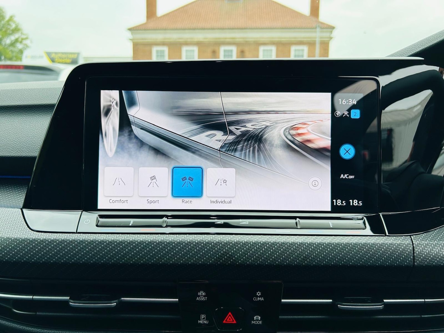 Used Volkswagen Golf 2023 for sale - 77330336: Photo 54