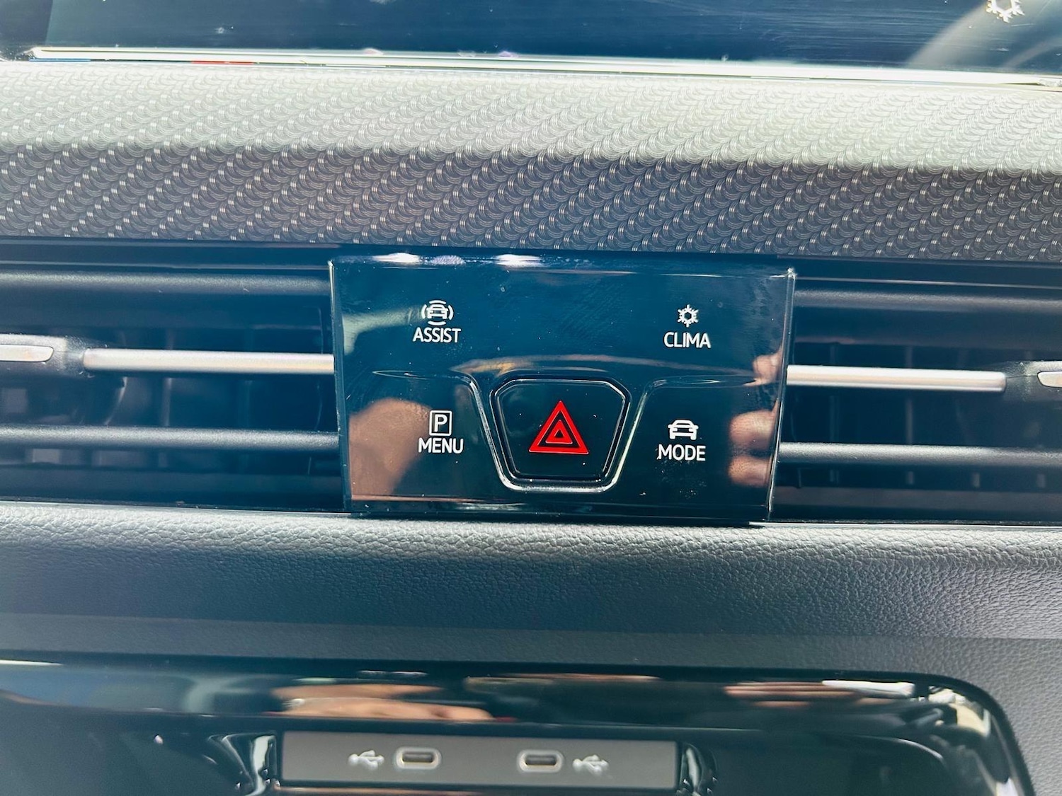 Used Volkswagen Golf 2023 for sale - 77330336: Photo 59