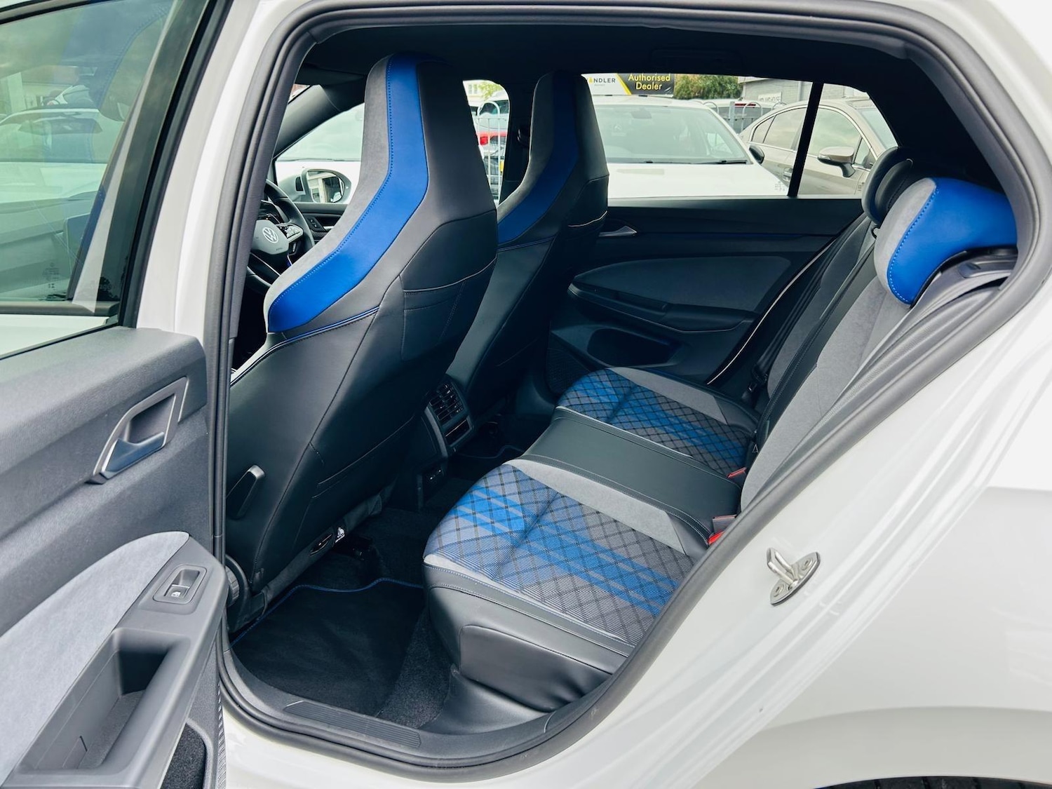 Used Volkswagen Golf 2023 for sale - 77330336: Photo 68