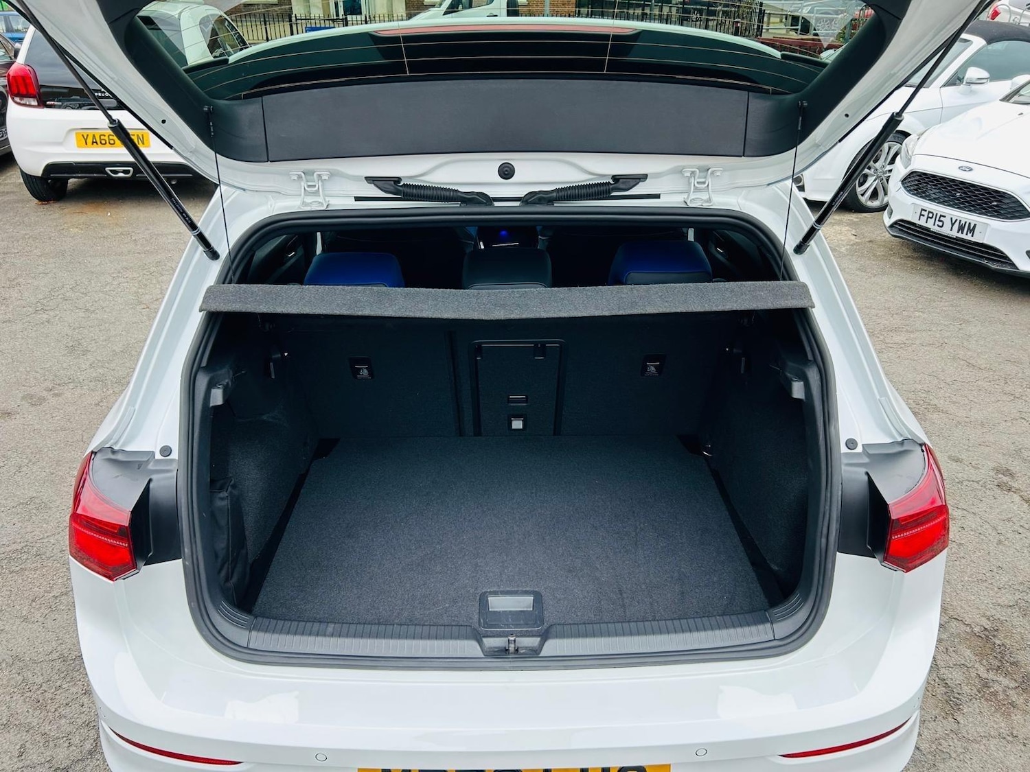 Used Volkswagen Golf 2023 for sale - 77330336: Photo 70