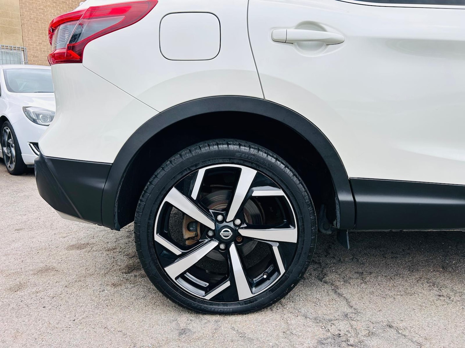 Used Nissan Qashqai 2018 for sale - 76174752: Photo 17