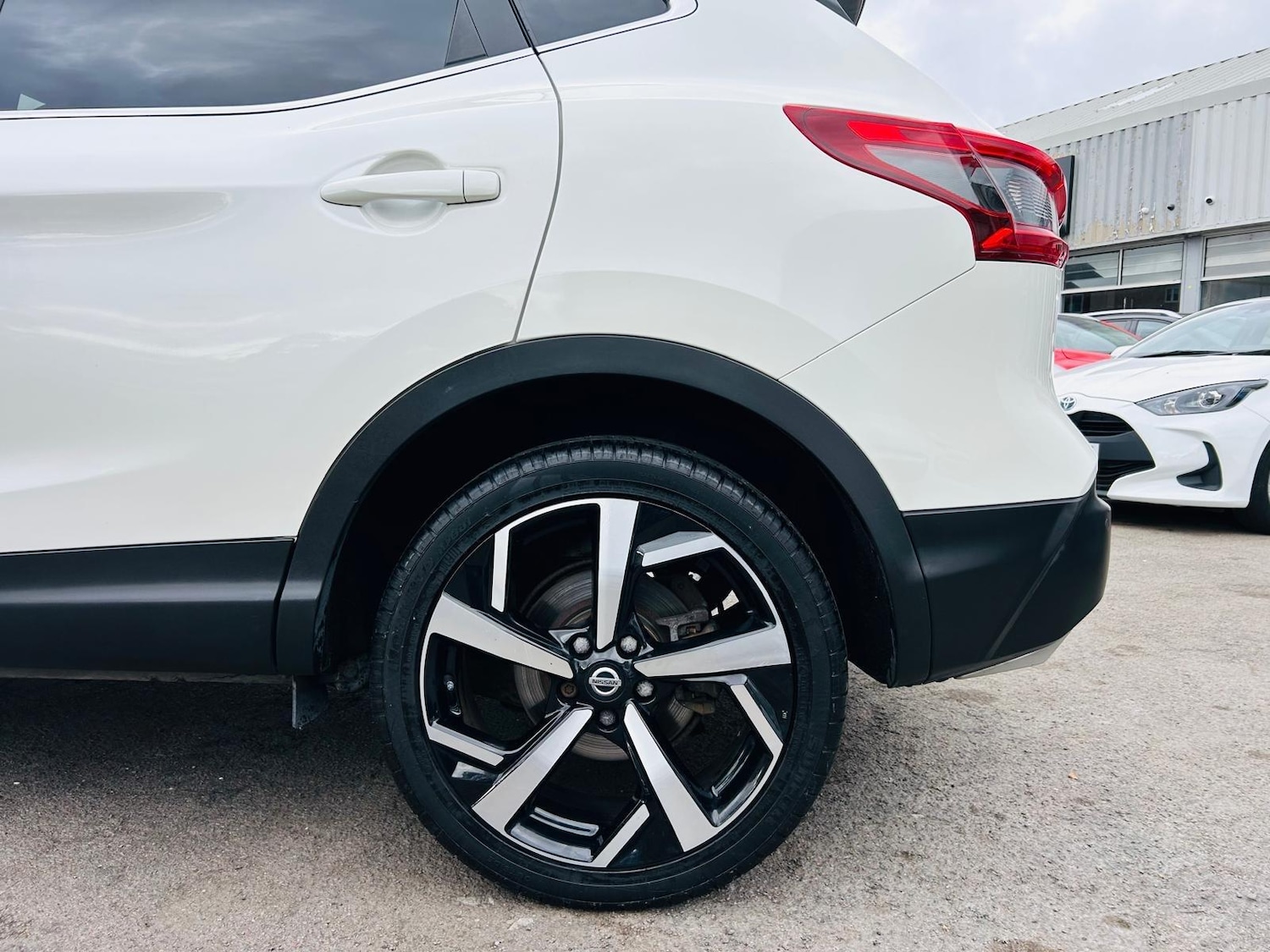 Used Nissan Qashqai 2018 for sale - 76174752: Photo 18