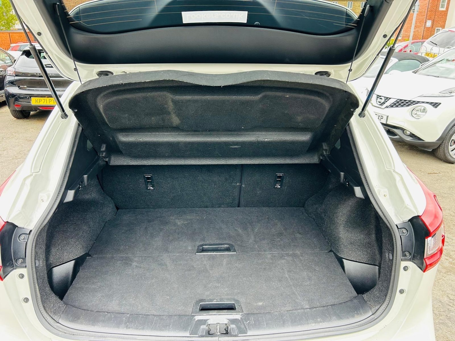 Used Nissan Qashqai 2018 for sale - 76174752: Photo 49