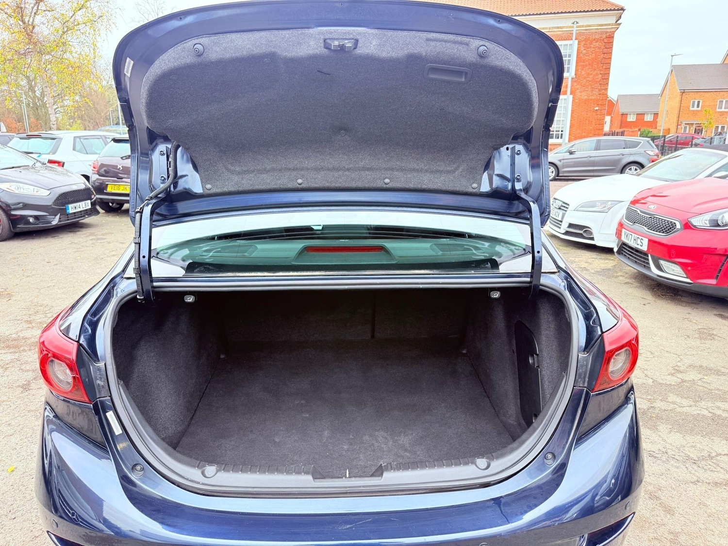 Used Mazda Mazda3 2015 for sale - 77155758: Photo 46