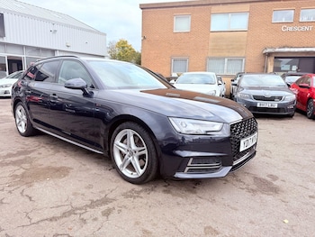 Used Audi A4 Avant 2017 for sale - 76433002: Photo