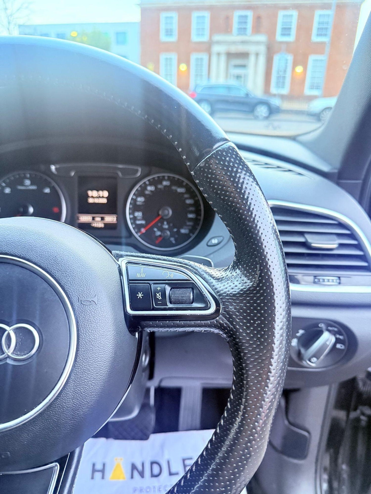 Used Audi Q3 2016 for sale - 76425163: Photo 38