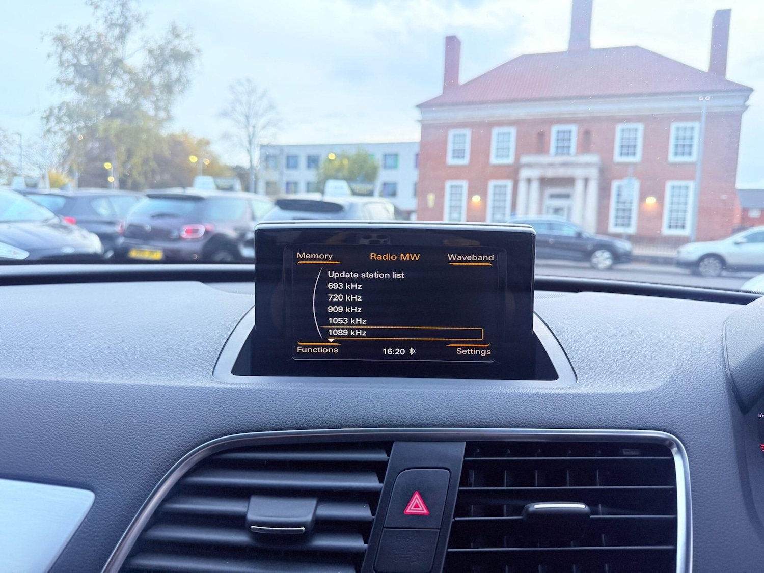 Used Audi Q3 2016 for sale - 76425163: Photo 41