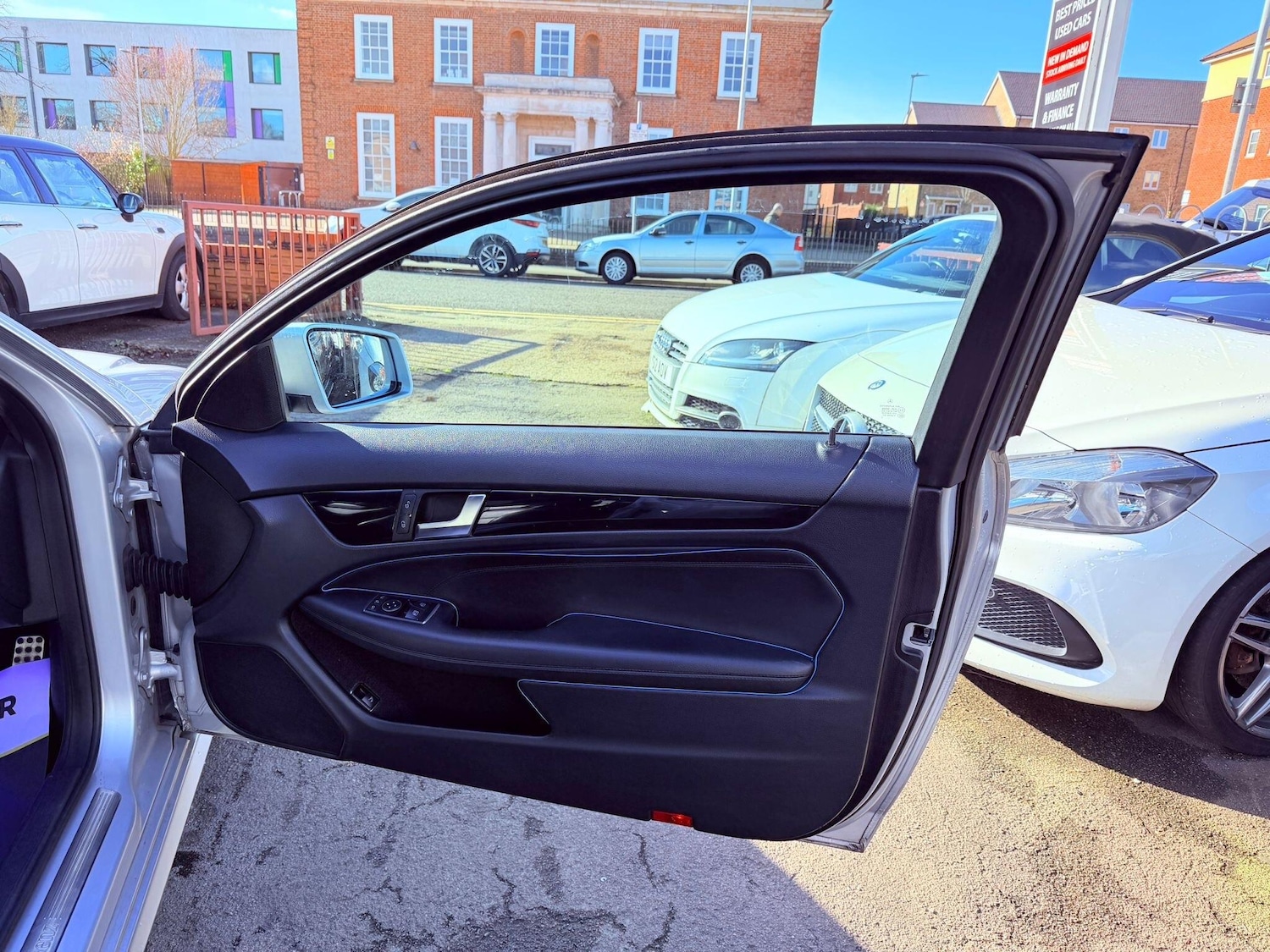 Used Mercedes-Benz C Class 2013 for sale - 77559438: Photo 38