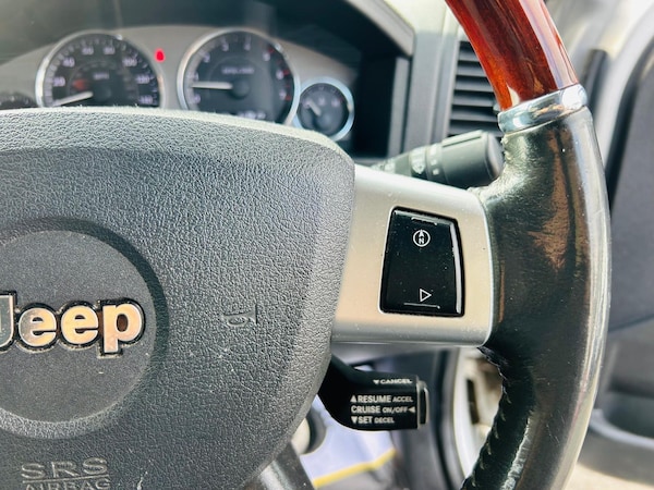 Used Jeep Grand Cherokee 2010 for sale - 76239567: Photo 24