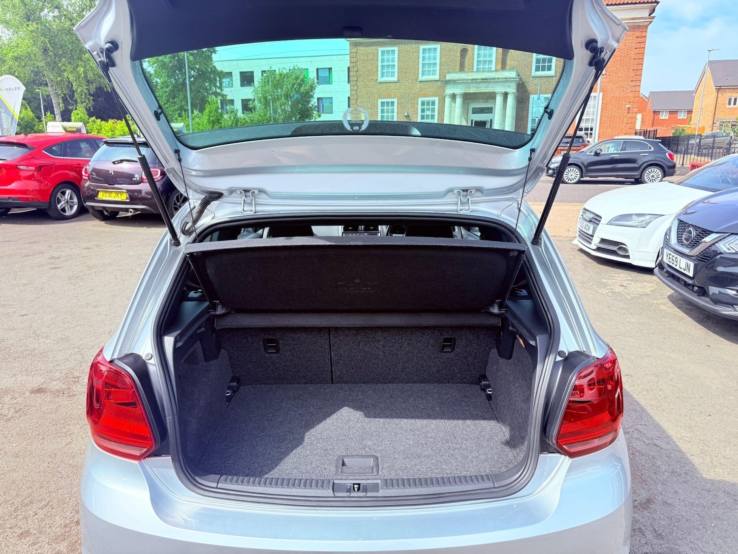 Used Volkswagen Polo for sale - 76996625: Photo 45