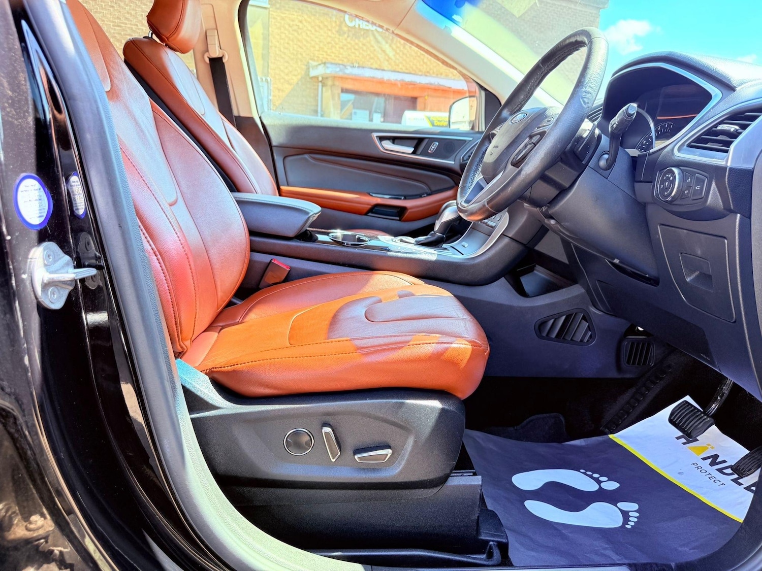 Vehicle 29