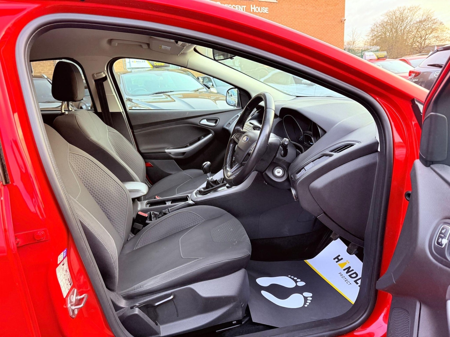 Used Ford Focus 2015 for sale - 76432368: Photo 21