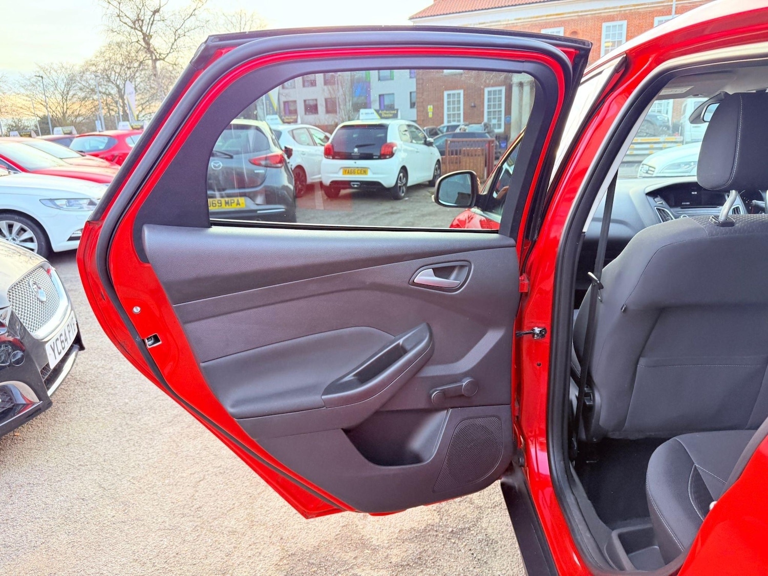 Used Ford Focus 2015 for sale - 76432368: Photo 39