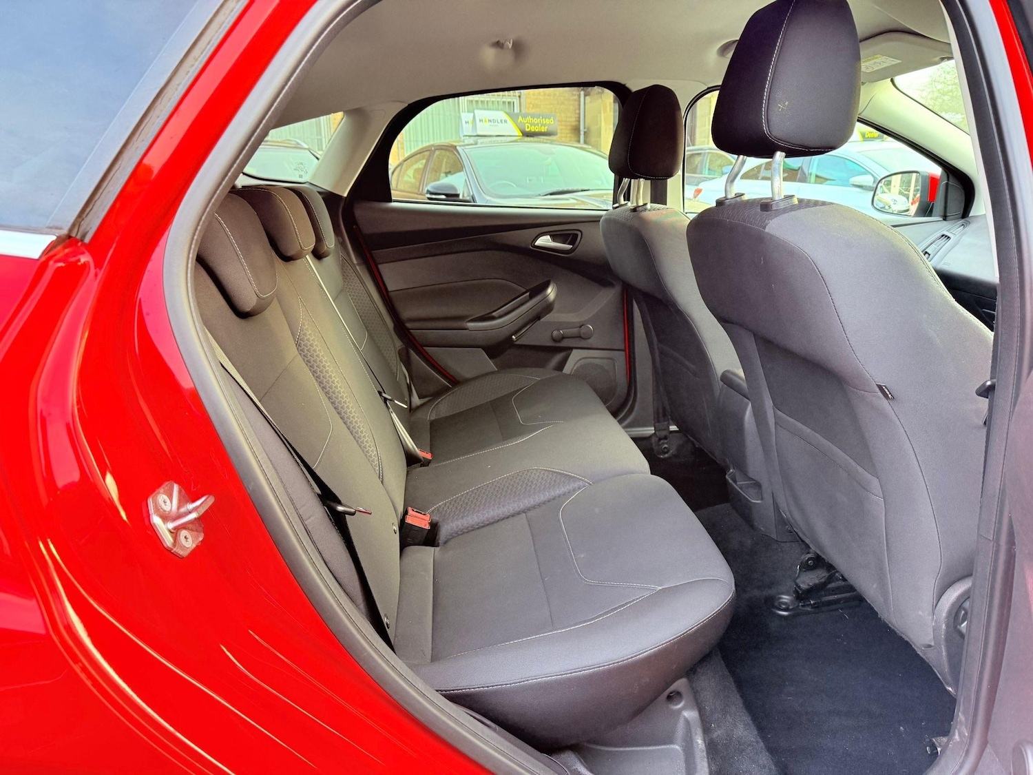 Used Ford Focus 2015 for sale - 76432368: Photo 43