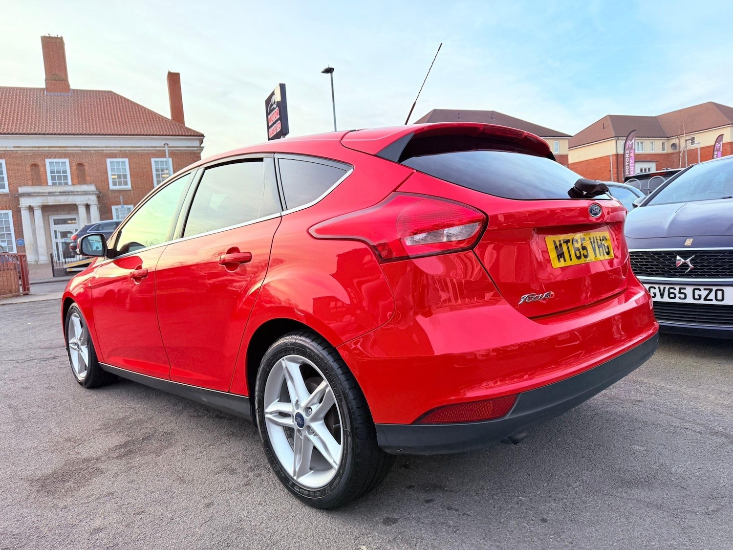 Used Ford Focus 2015 for sale - 76432368: Photo 5