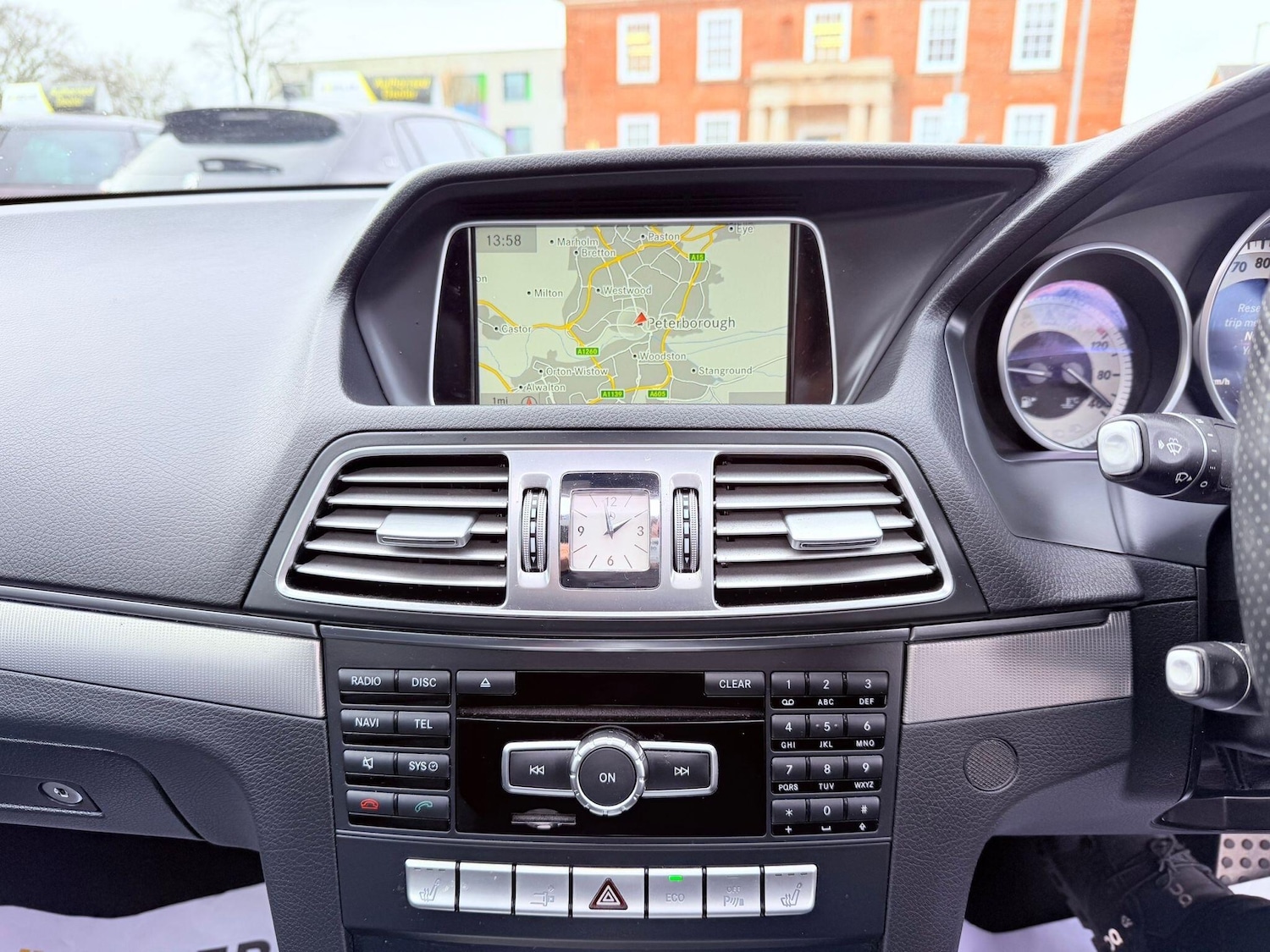 Used Mercedes-Benz E Class 2015 for sale - 77254768: Photo 33