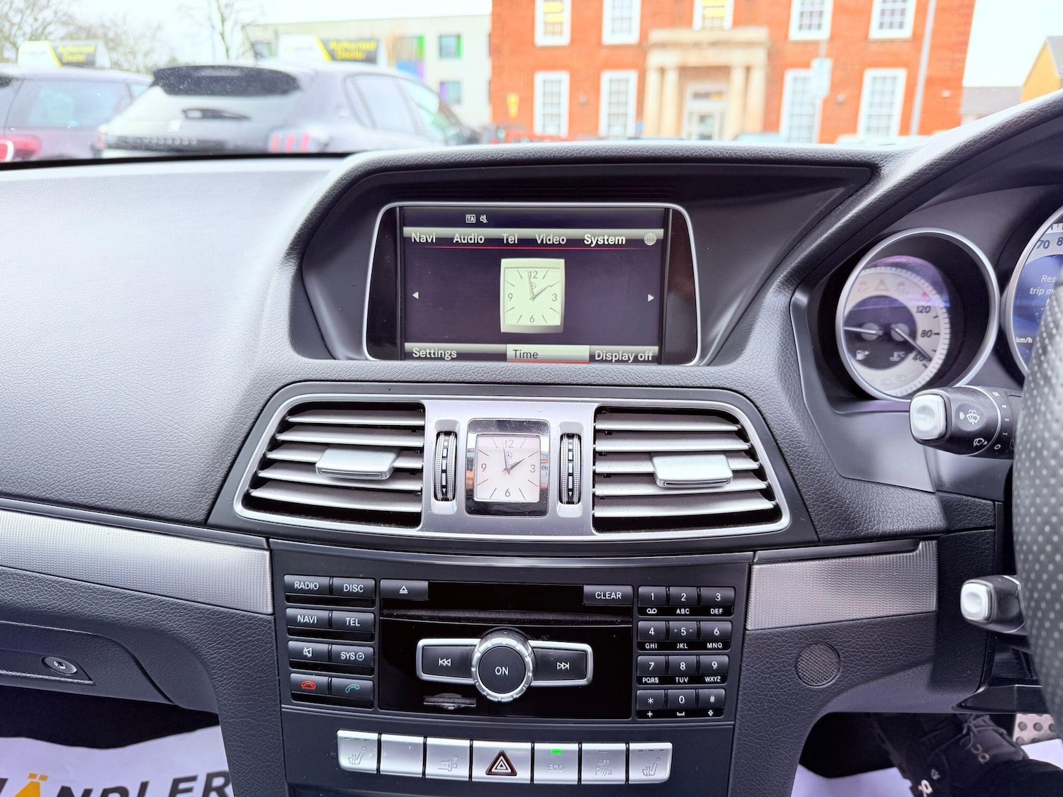 Used Mercedes-Benz E Class 2015 for sale - 77254768: Photo 35