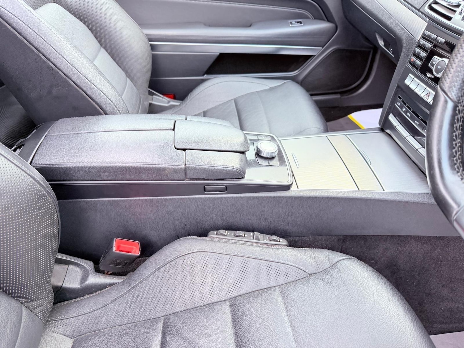 Used Mercedes-Benz E Class 2015 for sale - 77254768: Photo 37