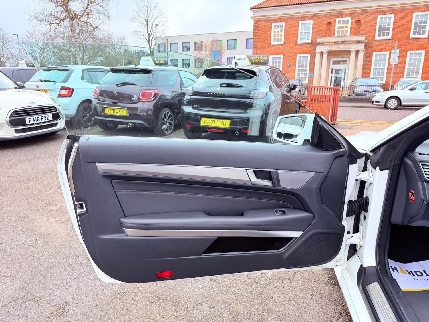 Used Mercedes-Benz E Class 2015 for sale - 77254768: Photo 44