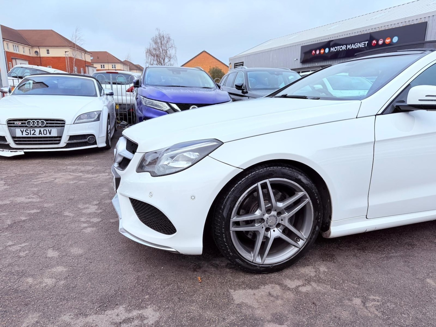 Used Mercedes-Benz E Class 2015 for sale - 77254768: Photo 8