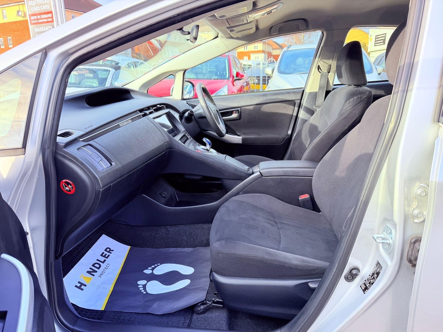 Used Toyota Prius 2020 for sale - 77074313: Photo 24