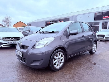 Used Toyota Yaris 2009 for sale - 77704703: Photo