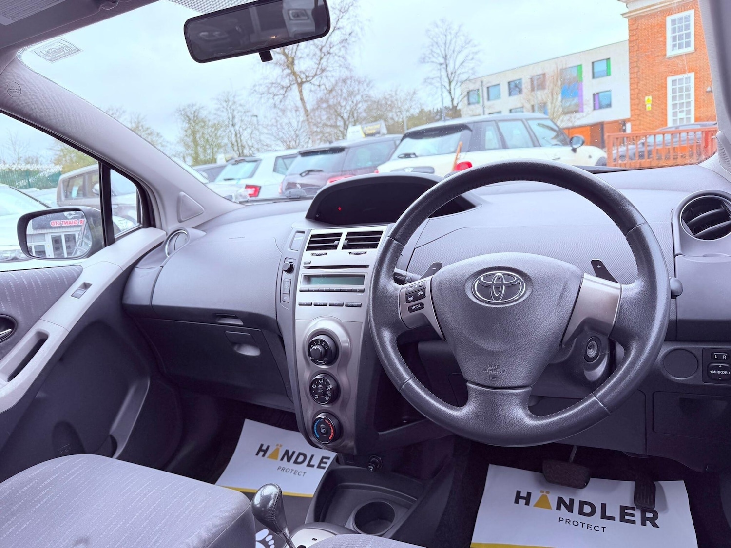 Used Toyota Yaris for sale - 77704703: Photo 24