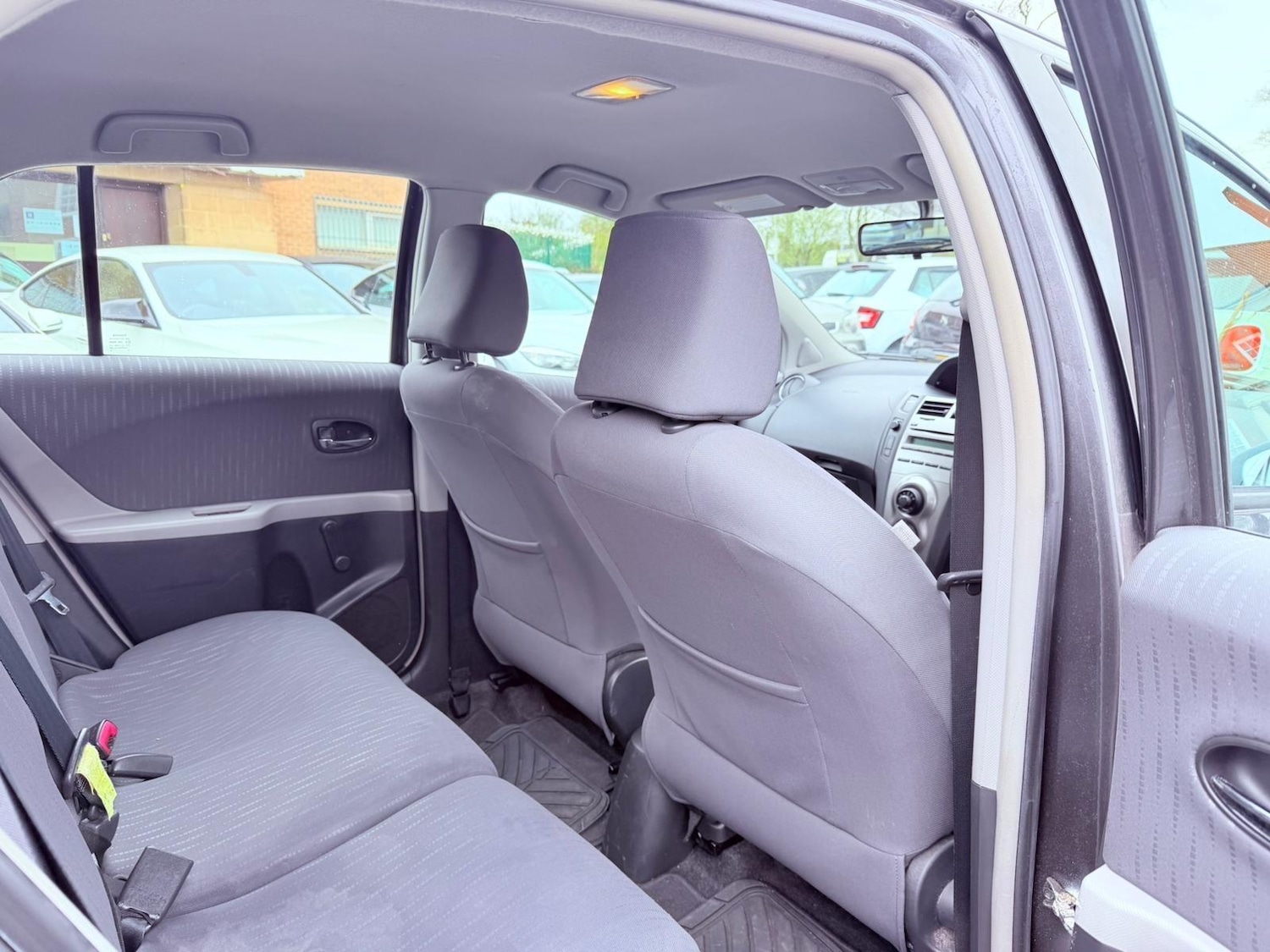 Used Toyota Yaris for sale - 77704703: Photo 37