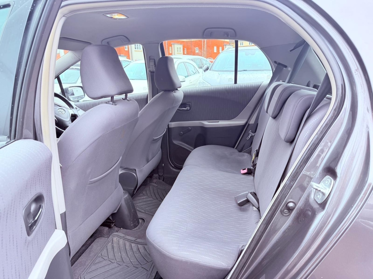 Used Toyota Yaris for sale - 77704703: Photo 39