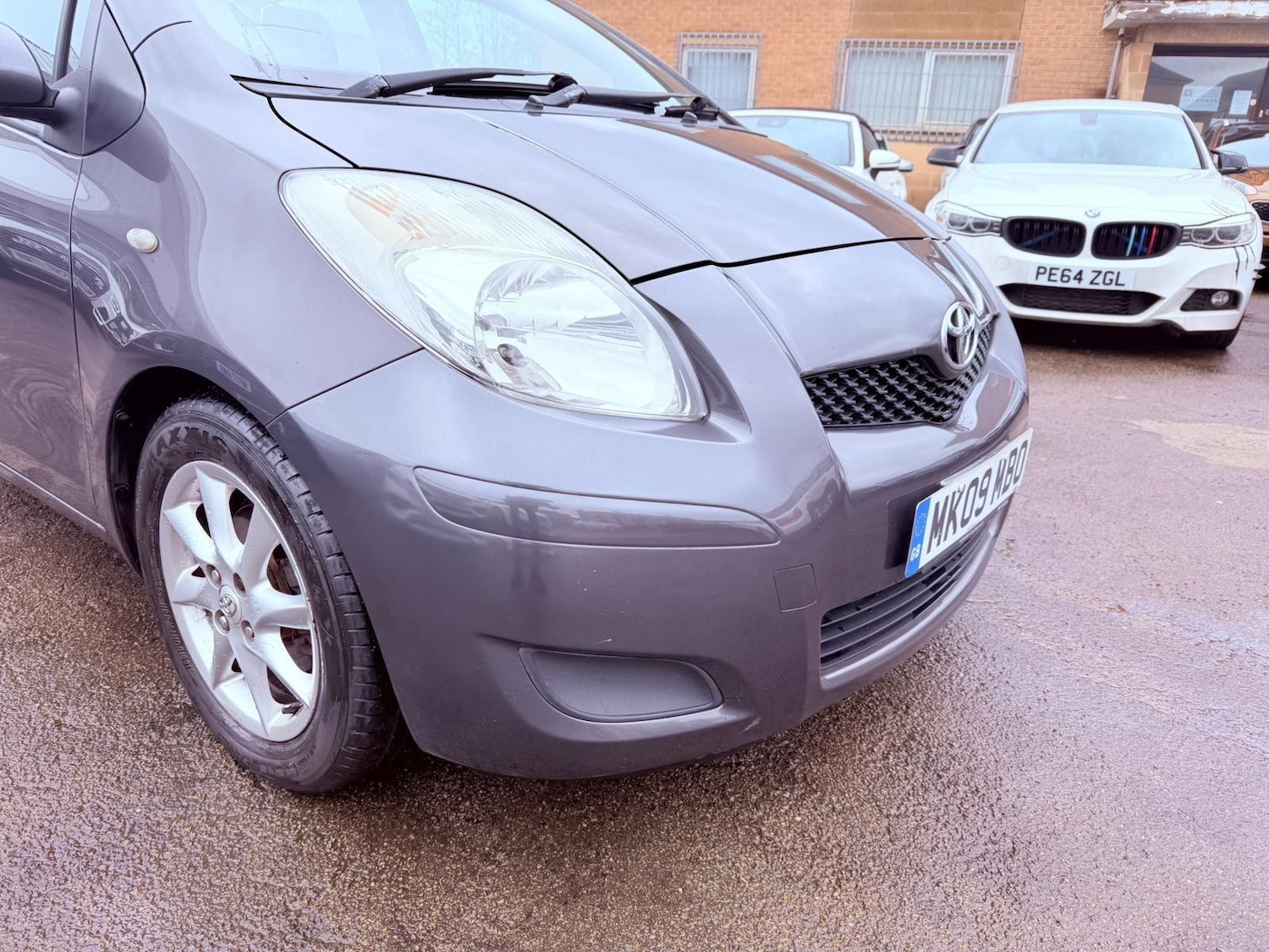 Used Toyota Yaris for sale - 77704703: Photo 7