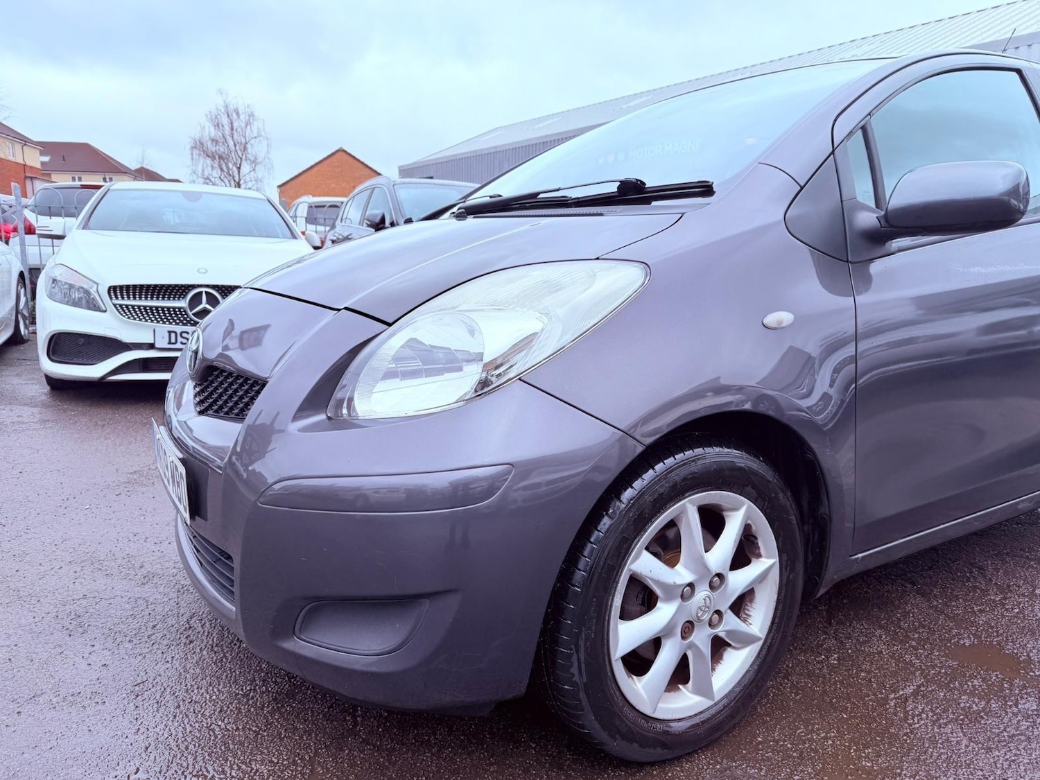 Used Toyota Yaris for sale - 77704703: Photo 8