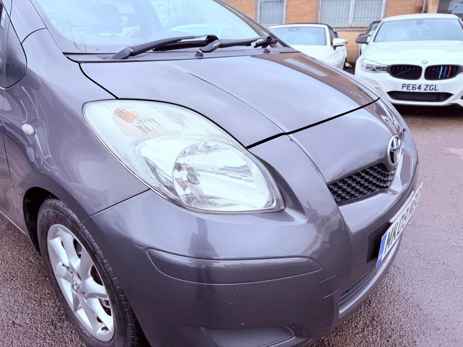 Used Toyota Yaris for sale - 77704703: Photo 9