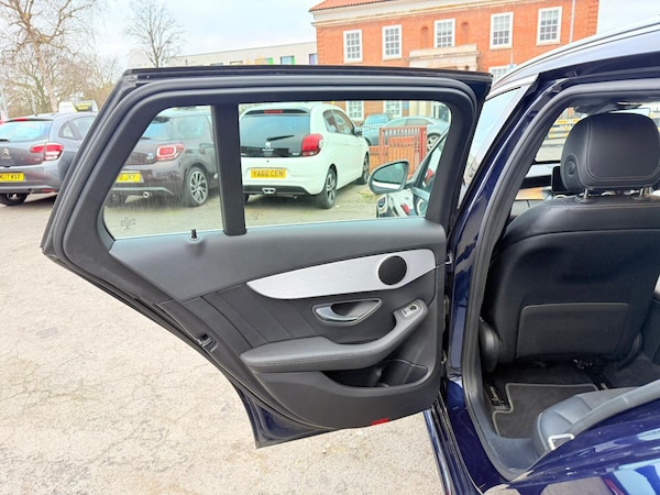 Used Mercedes-Benz C-Class 2018 for sale - 75658747: Photo 58