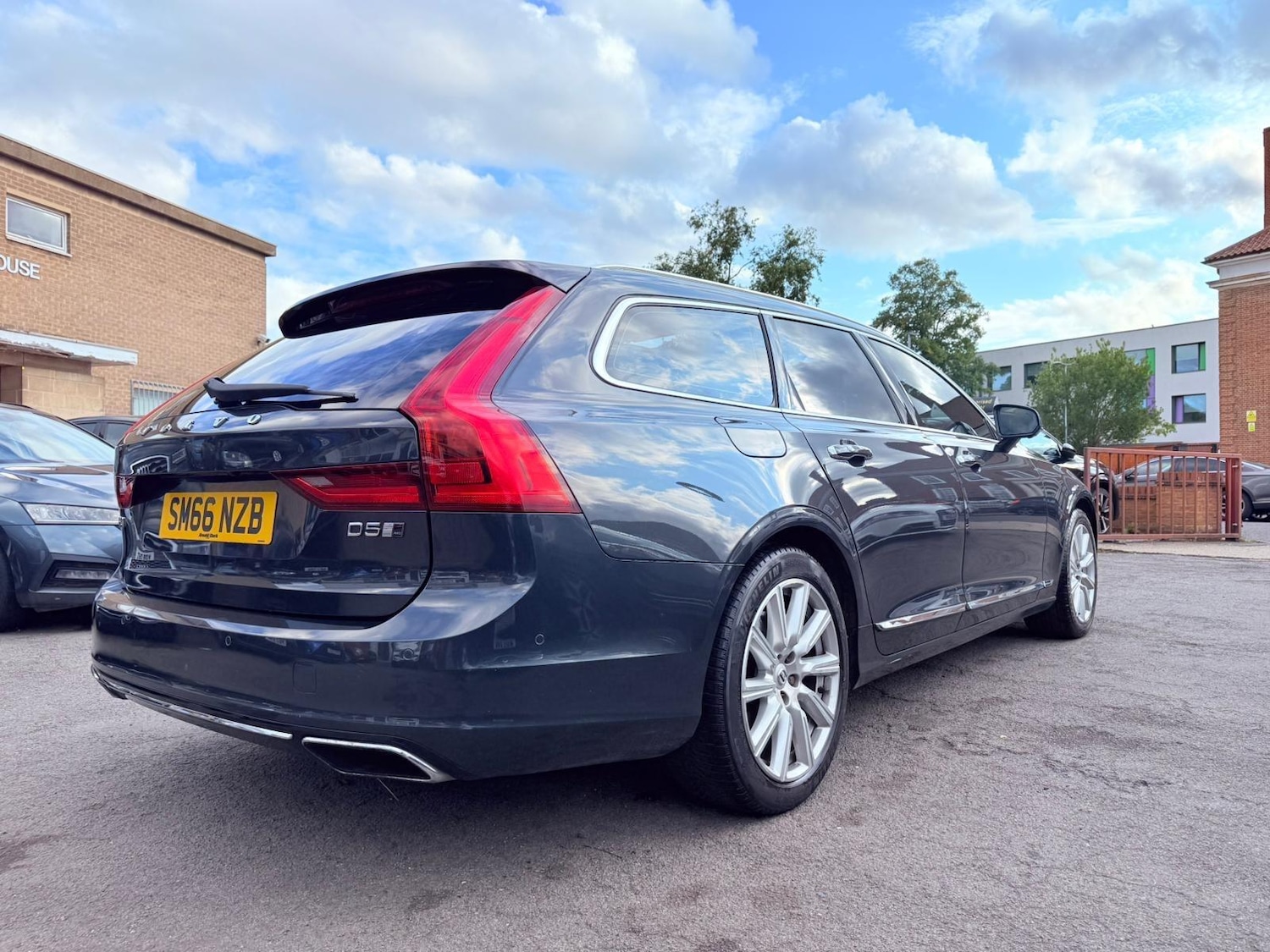 Used Volvo V90 2017 for sale - 76988513: Photo 16