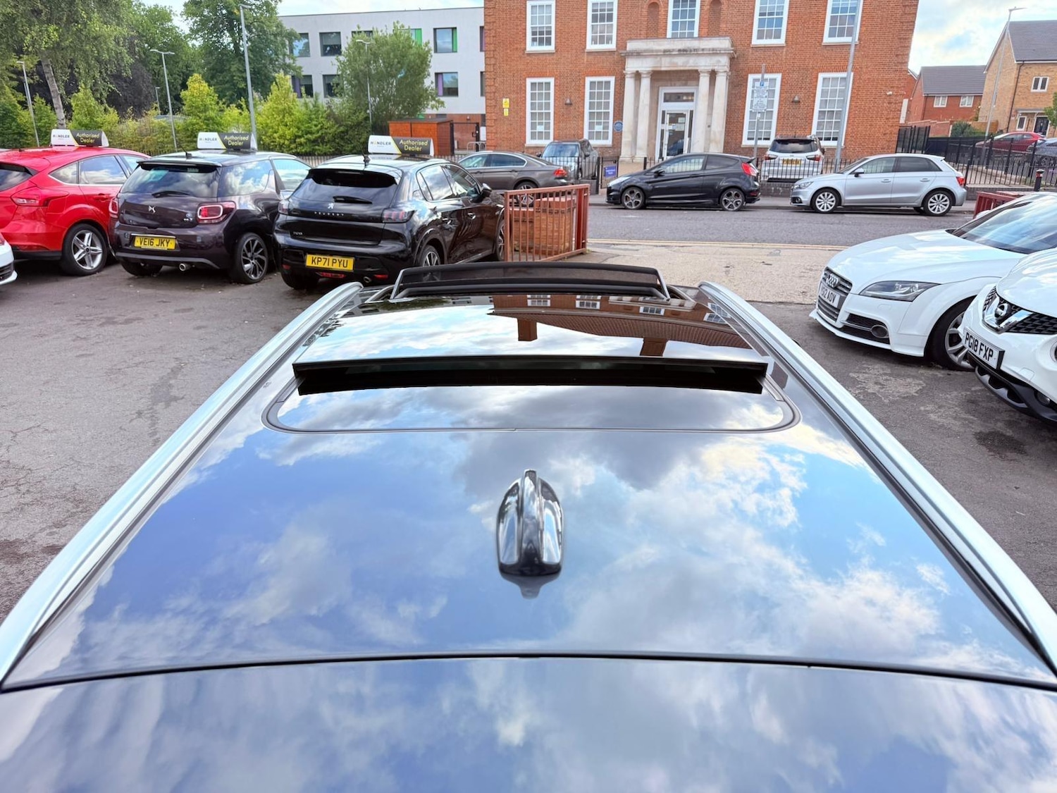 Used Volvo V90 2017 for sale - 76988513: Photo 28